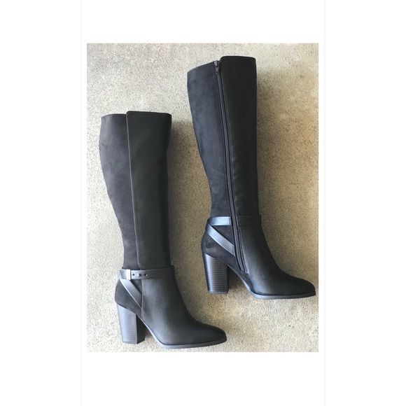 Delicious Shoes - 2 left! Delicious Shoes Black Knee High Heel BOOT
